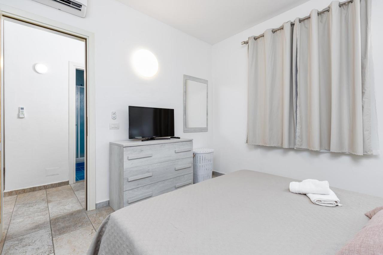 אולביה Casa Vacanze Lo Squalo מראה חיצוני תמונה